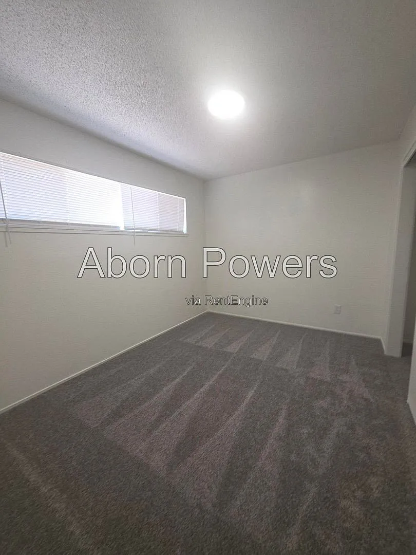 1235 Williams Way — Photo 4