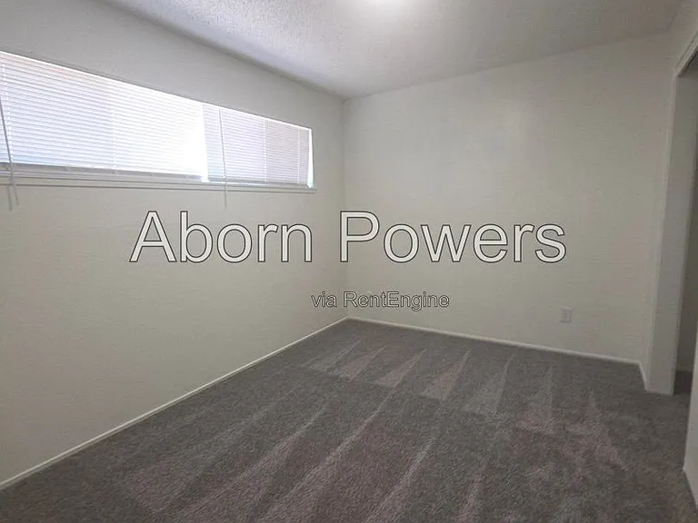 1235 Williams Way #13 — Photo 4