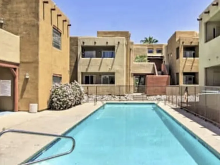 1810 E Blacklidge Dr #306 — Photo 1