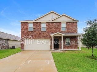 313 Blue Crow Ln, Haslet, TX 76052