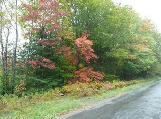 5 Maple St, Dover Foxcroft, ME 04426
