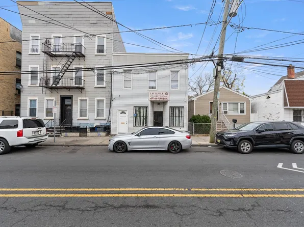 322 Old Bergen Rd, Jersey City, NJ 07305