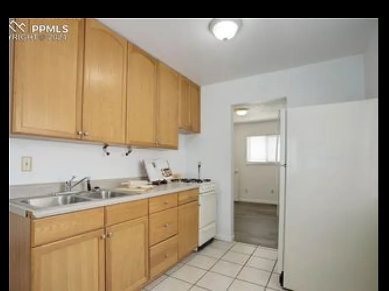 1318 Westend Ave — Photo 12