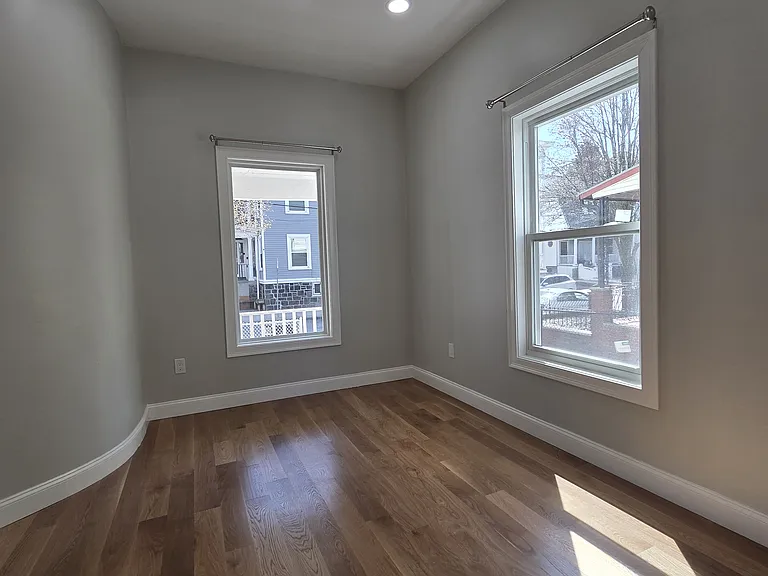 56 Pinckney St — Photo 7