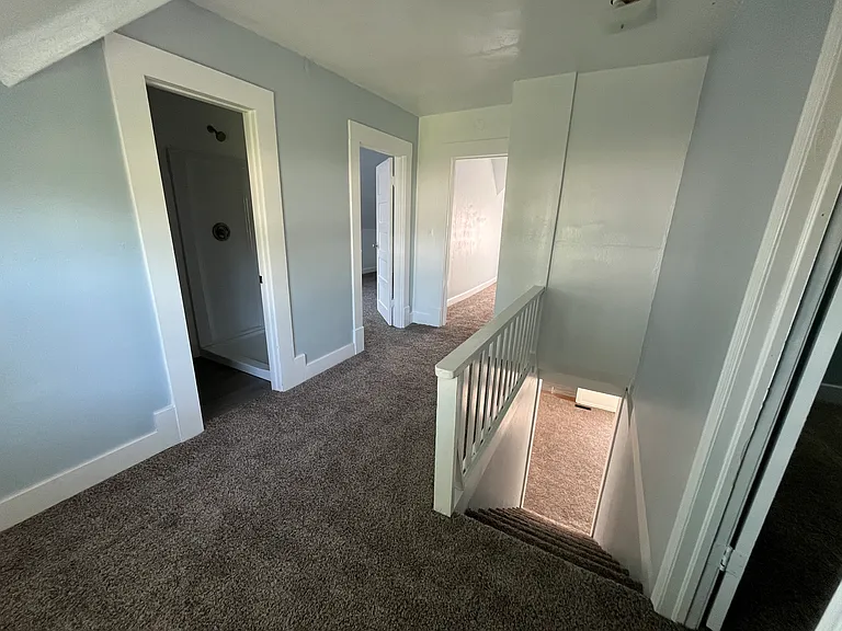 708 SW 3rd St — Photo 24