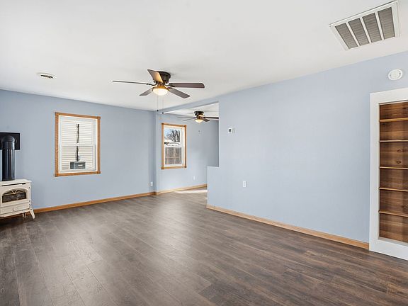 4th image of 2515 W 69th St