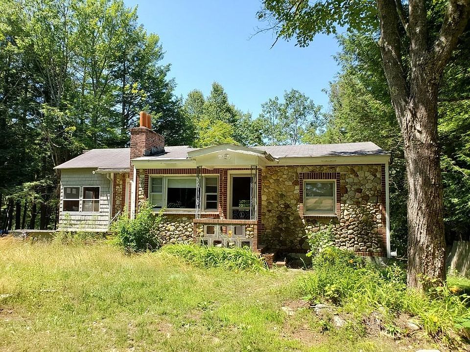 2nd image of 47 Lakeshore Dr