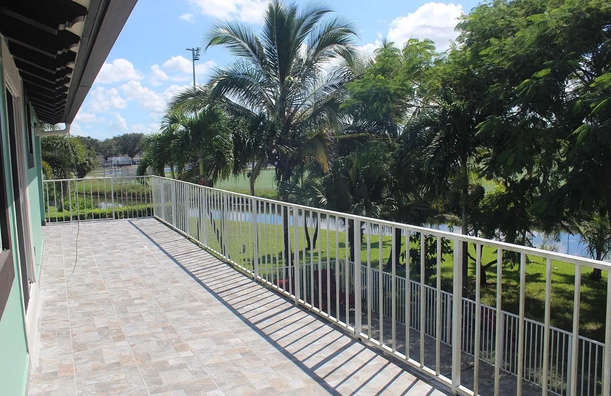 5 bed, 2961 sqft, $5,800 — Photo 4