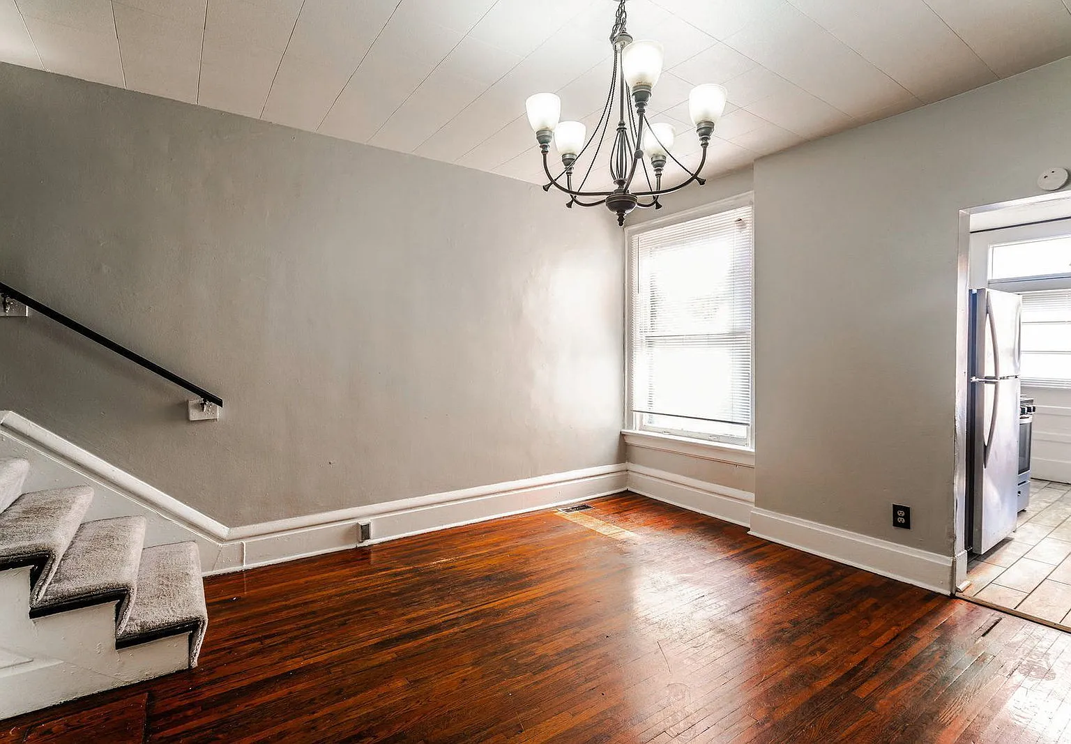 2 bed, 1.0 bath, $1,355 — Photo 3