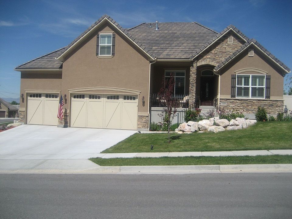 2nd image of 1108 E Emry Ct