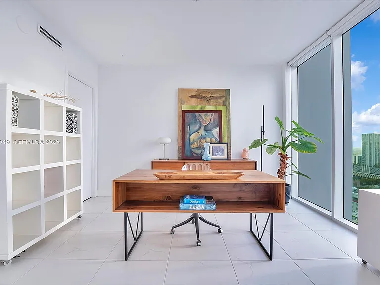 1040 Biscayne Blvd #3306 — Photo 6