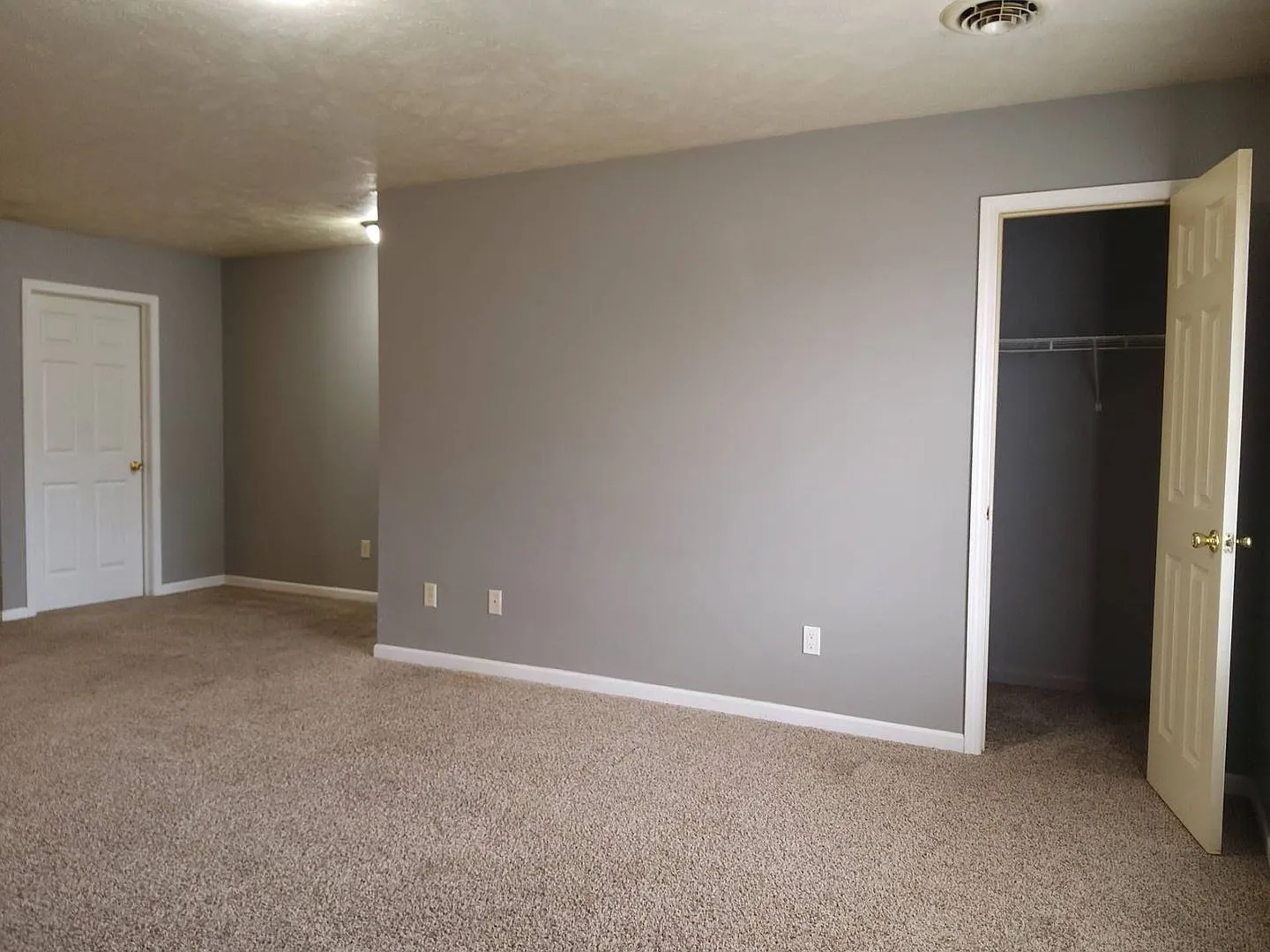 818 Antler Dr — Photo 3
