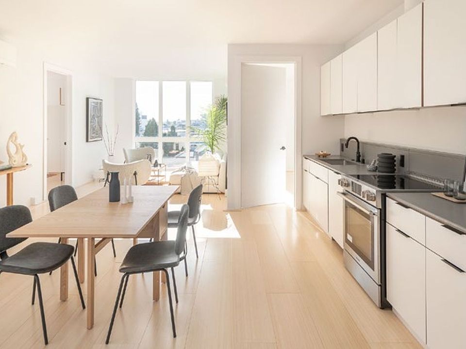 1st image of 3400 Piedmont Ave #301
