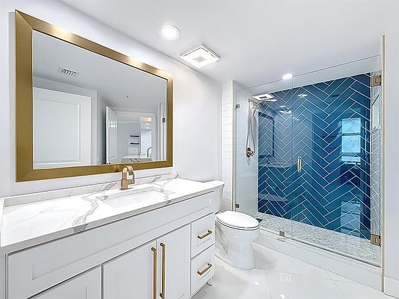 3rd image of 347 N New River Dr E APT 706