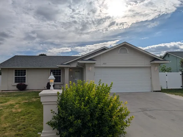 2723 Manchester Dr, Caldwell, ID 83605
