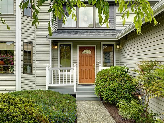 3rd image of 2443 Elm Drive