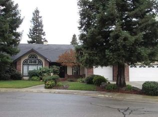 5925 W Cutler Ct, Visalia, CA 93277