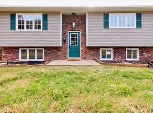 4400 Possum Holler Rd, De Soto, MO 63020