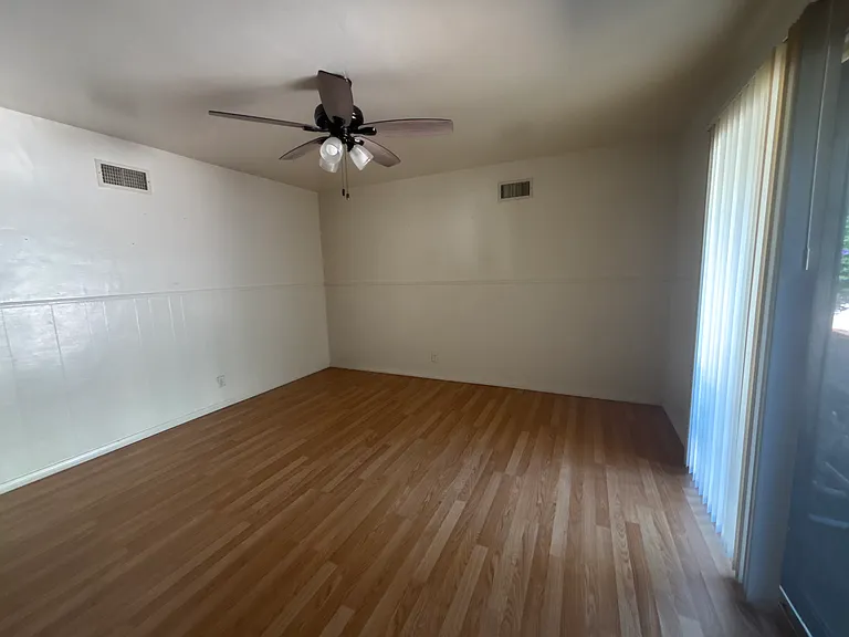 1432 Wardman Dr — Photo 9