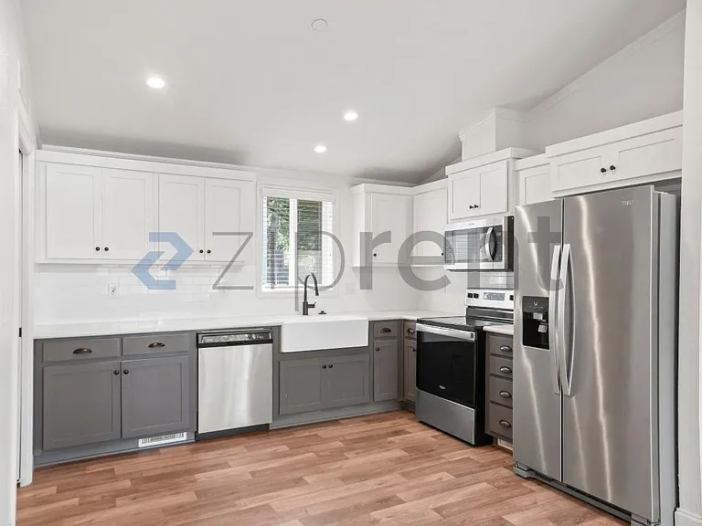 2838 Romagnolo St #A — Photo 9