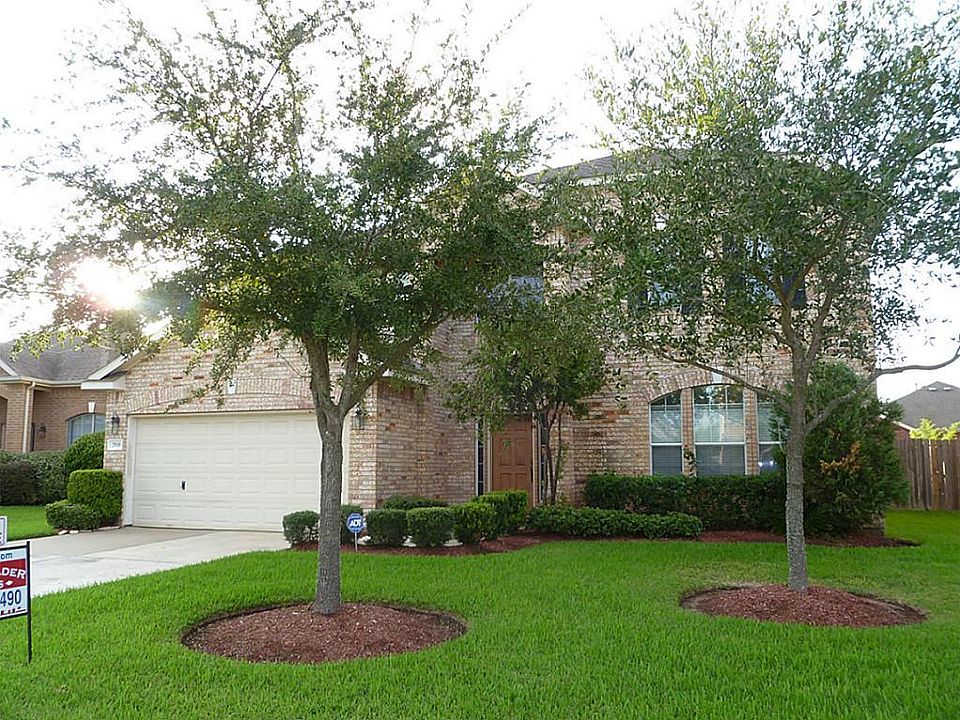 1st image of 2910 Park Springs Ln
