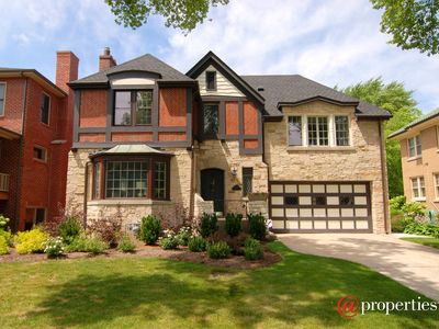 1139 N Grove Ave, Oak Park, IL, 60302