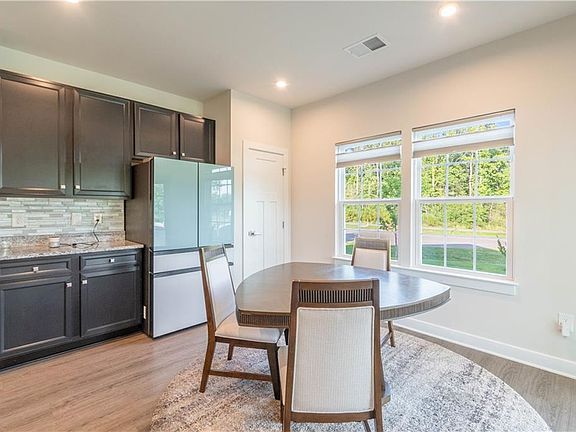 5th image of 9503 Goddin Ct