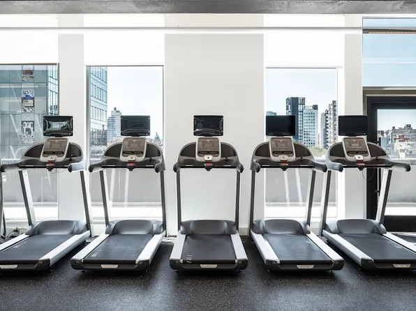 125 Delancey Street image 9 of 14