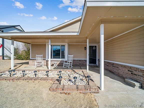 2nd image of 9415 E Sprucewood Dr