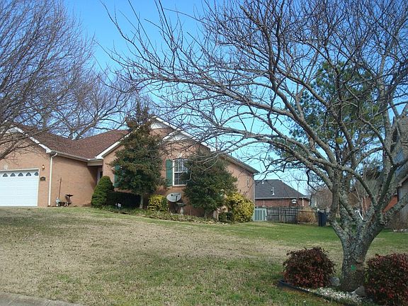 2nd image of 315 Acorn Ct