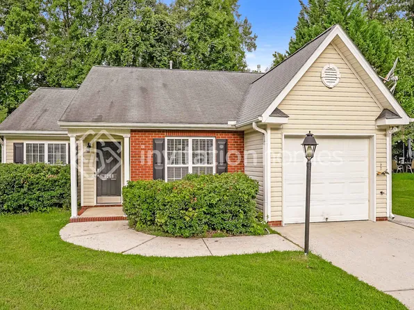 5288 Mount Hope Dr, Winston Salem, NC 27101