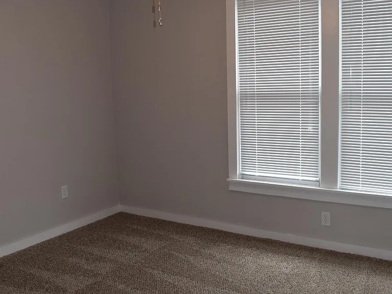 1116 Mount Pleasant Ave — Photo 12