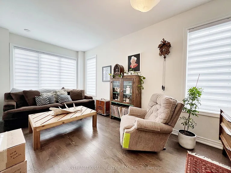 1 Frederick Pearson St — Photo 9