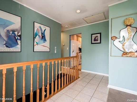 4th image of 1018 Johnston Ave