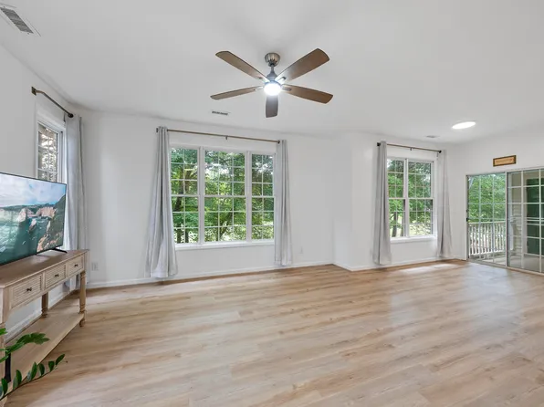 1723 Kudrow Ln, Morrisville, NC 27560