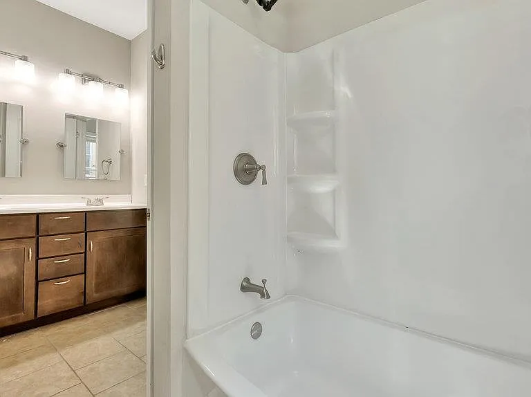 3908 McDonald Ave #1F — Photo 24