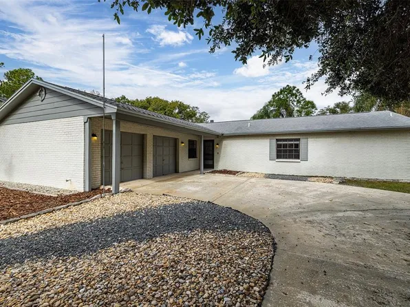 23755 Lake Hills Dr, Lutz, FL 33559