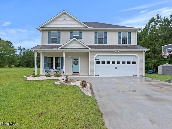 100 Sunny Point Drive, Richlands, NC 28574