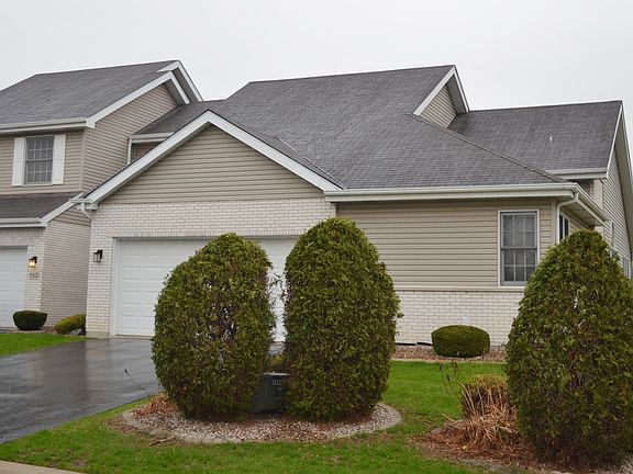 3rd image of 151 Lake Hill Dr