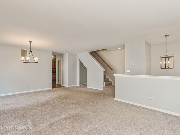 3rd image of 2577 N Augusta Dr Unit 2577