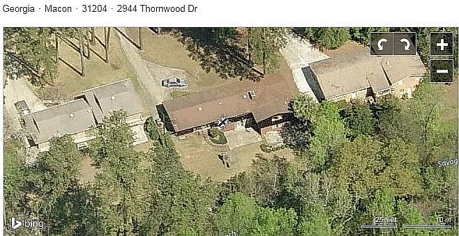 2944 Thornwood Dr photo 1