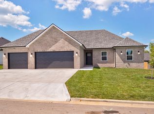 3041 E Heritage St, Republic, MO 65738