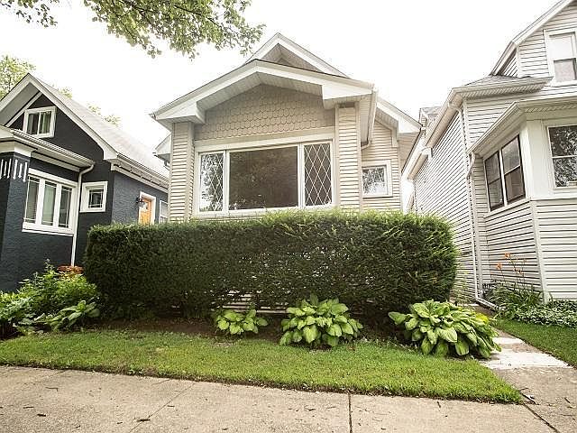 1st image of 830 S Taylor Ave