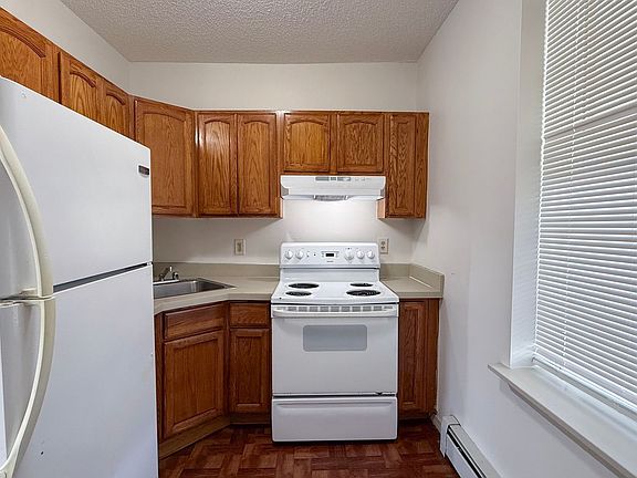 3rd image of 50 Elliott St APT 3E