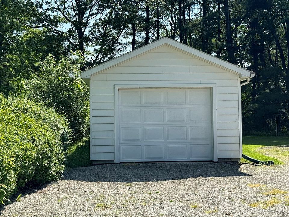 2nd image of 1775 Wachs Rd