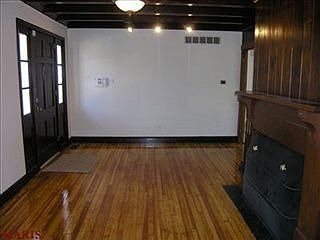 3rd image of 700 Forest Ave