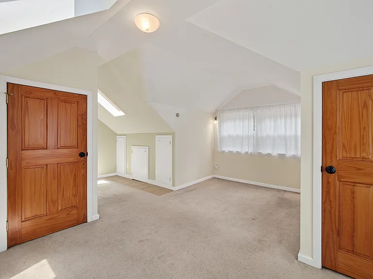 1164 E Schuylkill Rd — Photo 23