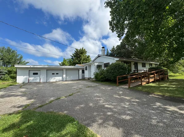 10986 W Law Rd, North East, PA 16428