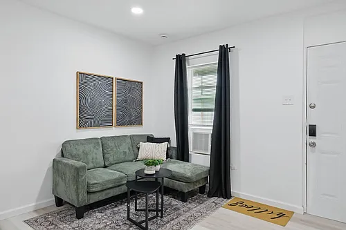 2336 Minnie St Photo 1