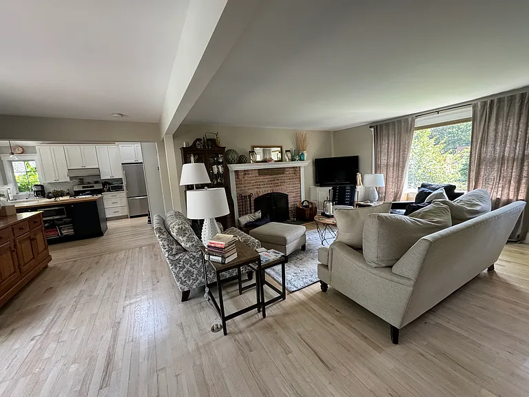 61 Long Beach Ln — Photo 7